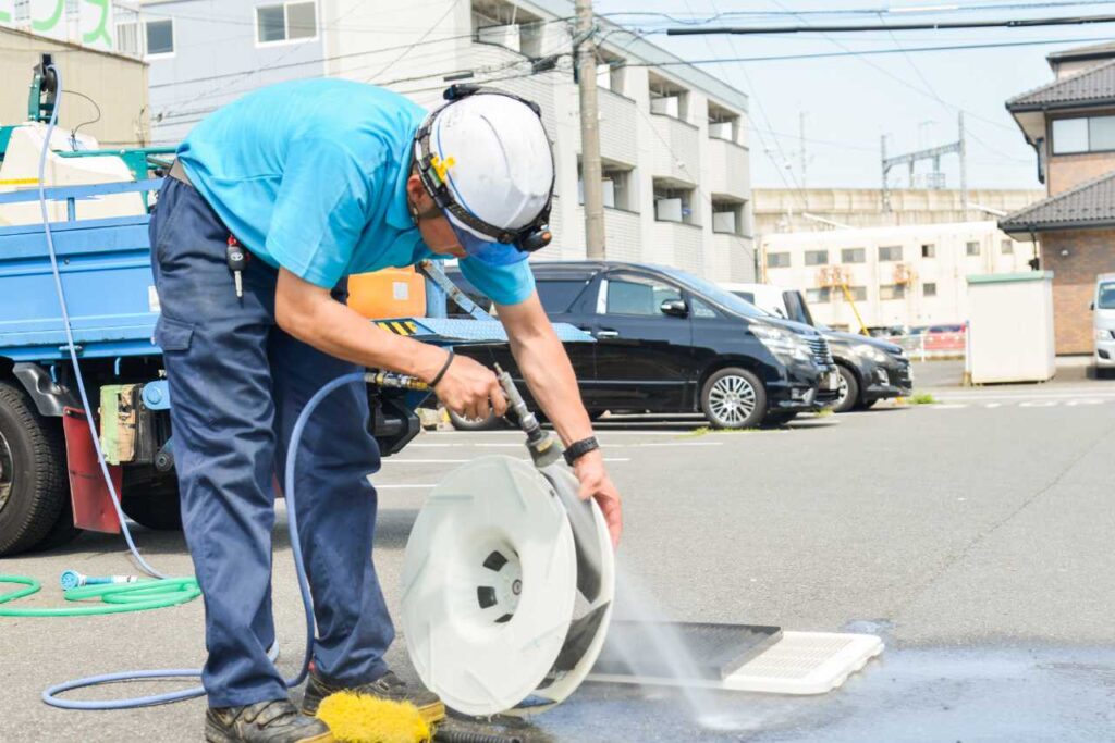 業務用エアコンの寿命はどれくらい？寿命を延ばすためのポイント